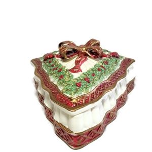 International Bazaar Porcelain Holiday Christmas Tree Shape Box Trinket-New